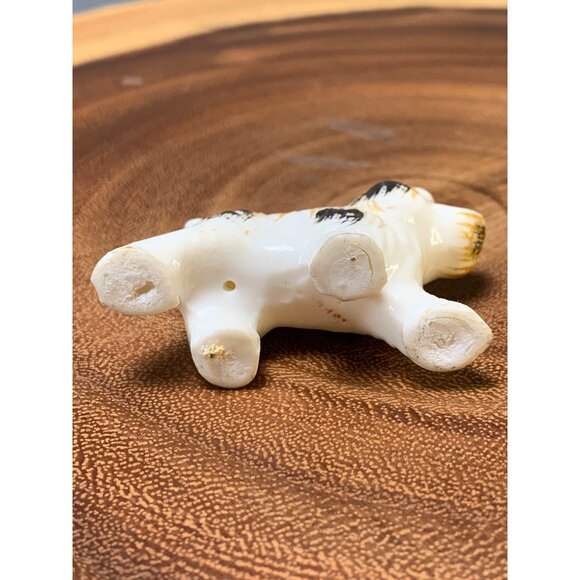 Vintage Porcelain Dog Figurine Hand-Painted Japan Collectible - Picture 4 of 7